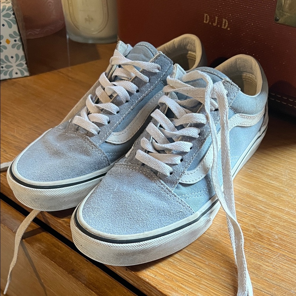 Vans off the wall Light Blue Suede Sneakers size 7 women 5.5 men